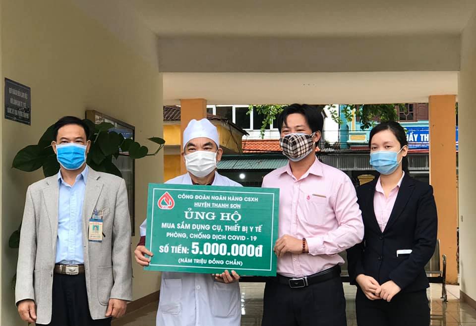 Trung tâm Y tế huyện Thanh Sơn đã tiếp nhận ủng hộ, tài trợ của Công đoàn Ngân hàng chính sách xã hội huyện Thanh Sơn
