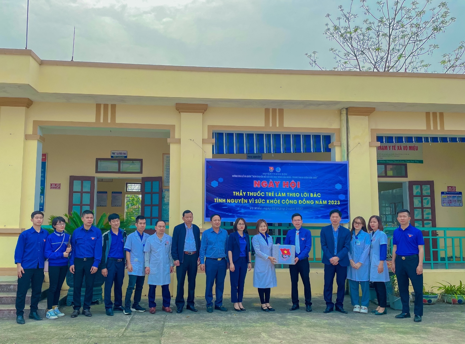 🌟Chi Đoàn Thanh niên Trung tâm Y tế huyện thanh Sơn khám bệnh cấp thuốc miễn phí tại xã Võ Miếu🌟